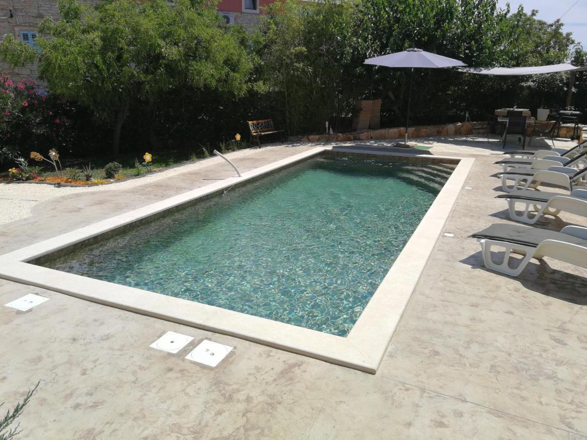 Eti And Mia Holiday Apartments Muntić Εξωτερικό φωτογραφία