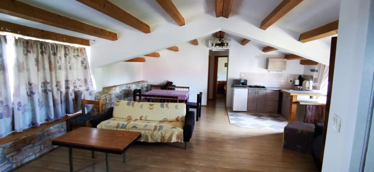 Eti And Mia Holiday Apartments Muntić Εξωτερικό φωτογραφία