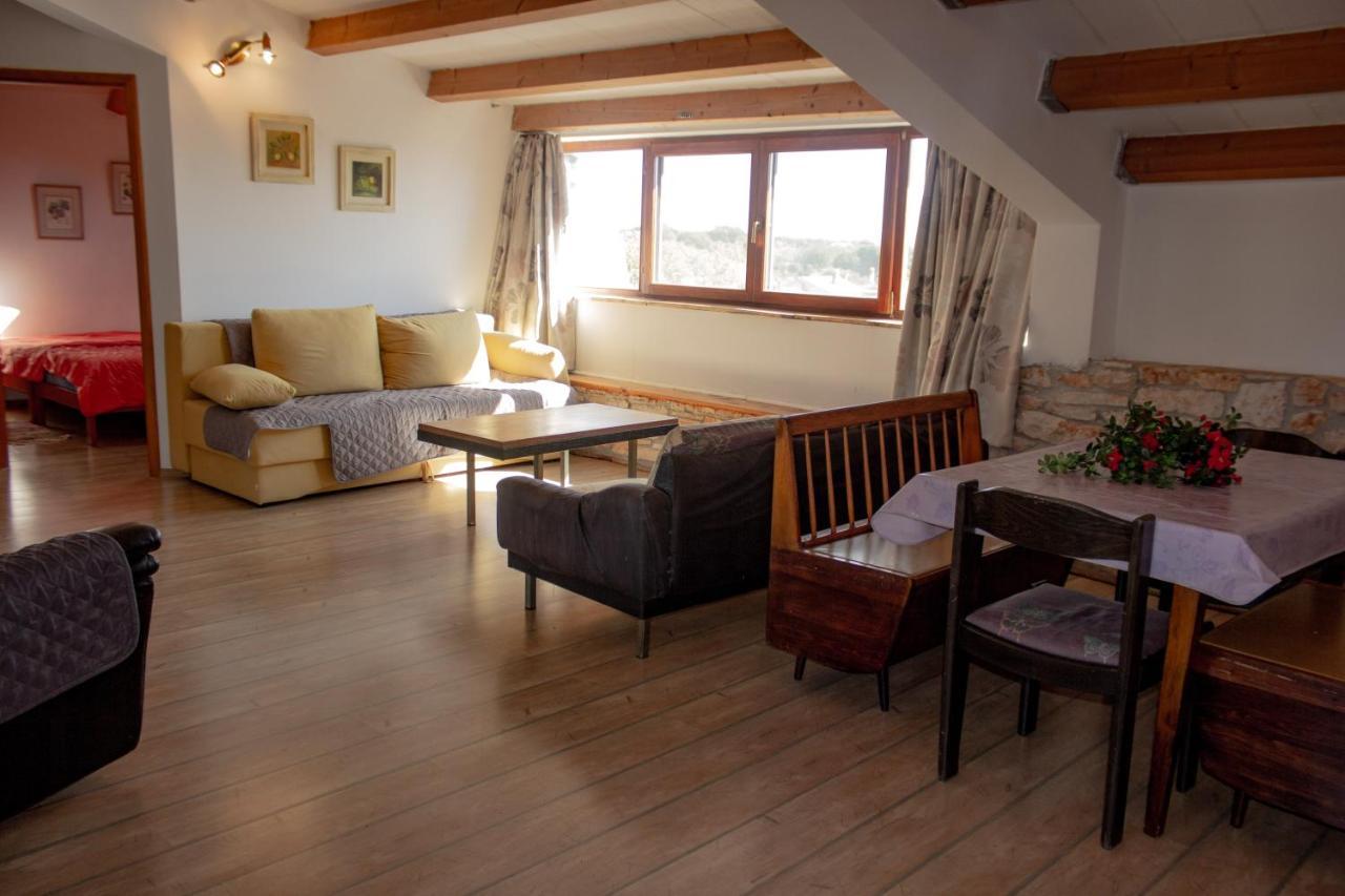 Eti And Mia Holiday Apartments Muntić Εξωτερικό φωτογραφία