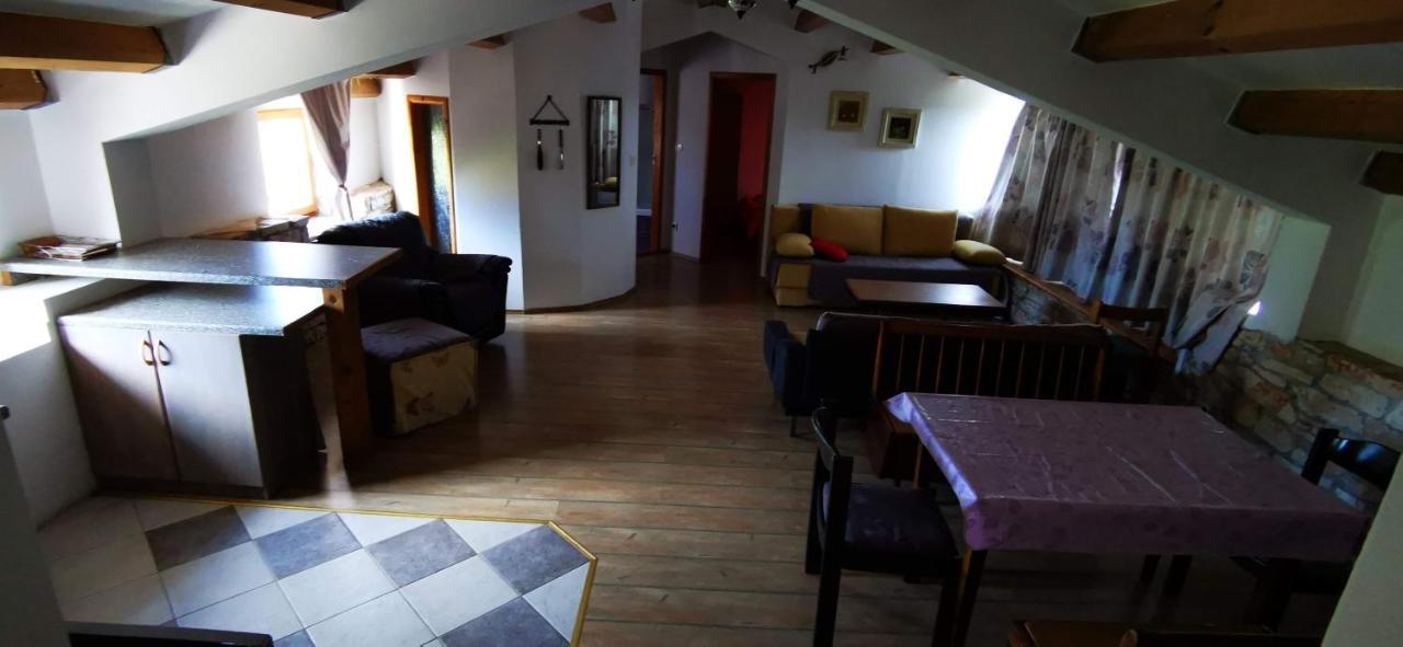 Eti And Mia Holiday Apartments Muntić Εξωτερικό φωτογραφία