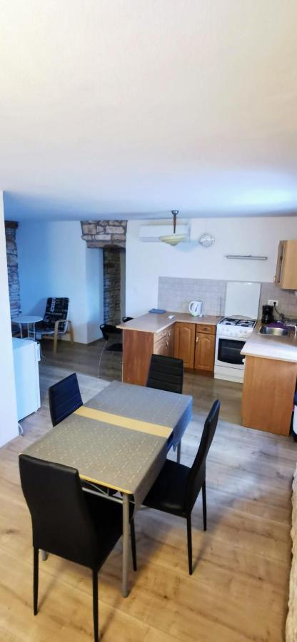 Eti And Mia Holiday Apartments Muntić Εξωτερικό φωτογραφία