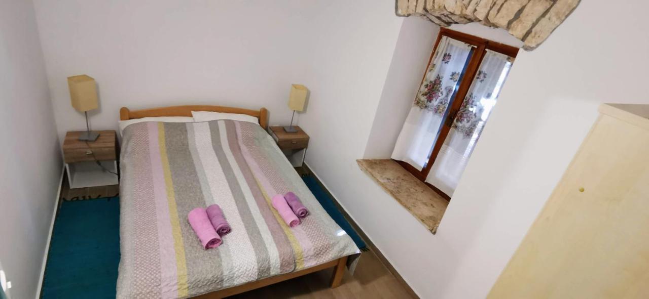 Eti And Mia Holiday Apartments Muntić Εξωτερικό φωτογραφία