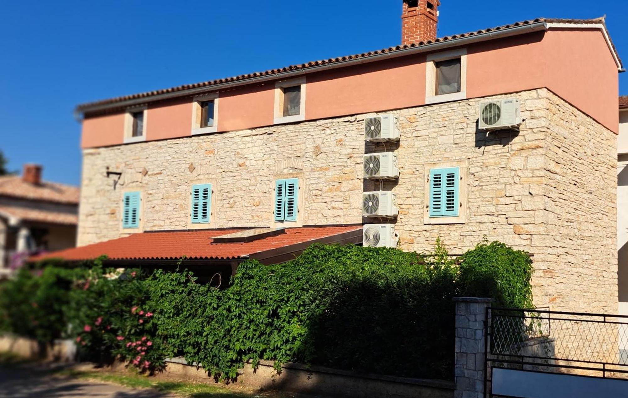 Eti And Mia Holiday Apartments Muntić Εξωτερικό φωτογραφία
